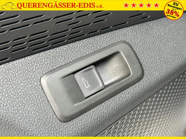 Skoda / Octavia Combi / Grau / / / AHK+KAMERA+ACC+EL. HECKKL+SHZ