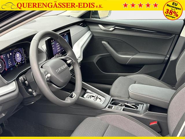 Skoda / Octavia Combi / Schwarz / / / AHK+KAMERA+ACC+EL. HECKKL+SHZ