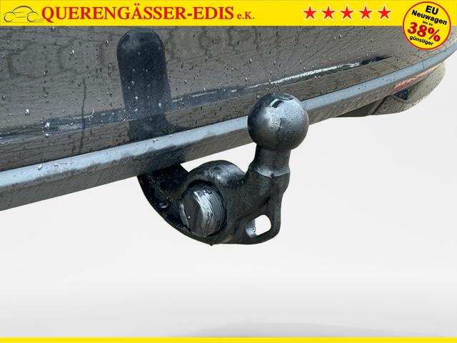 Skoda / Octavia Combi / Schwarz / / / AHK+KAMERA+ACC+EL. HECKKL+SHZ