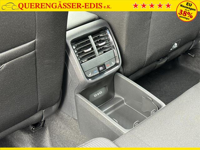 Skoda / Octavia Combi / Schwarz / / / AHK+KAMERA+ACC+EL. HECKKL+SHZ