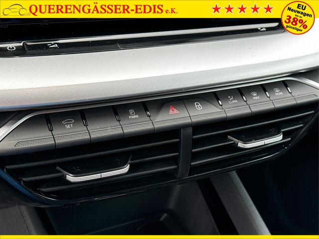 Skoda / Octavia Combi / Schwarz / / / AHK+KAMERA+ACC+EL. HECKKL+SHZ