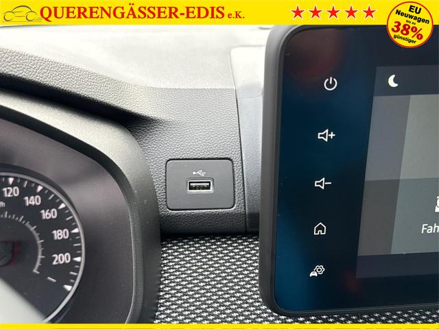 Dacia / Sandero / / / / KAMERA+SHZ + PDC+ DAB+ KLIMA