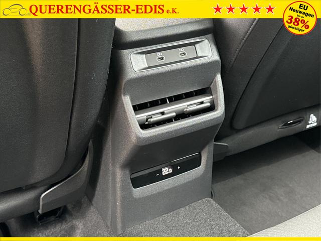 Audi / Q3 / Schwarz / / / SUV *Neues Modell*NAVI+ACC+KAMERA+PDC+EL. HECKKL.+LED, Beispielbilder, ggf. teilweise mit Sonderausstattung