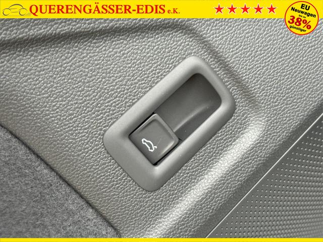 Volkswagen / Passat Variant / Grau / / / DSG+PANO+NAVI+MATRIX+360 KAM+MASSAGE+ACC+18 LM