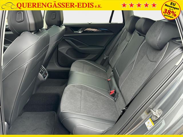 Volkswagen / Passat Variant / Grau / / / DSG+PANO+NAVI+MATRIX+360 KAM+MASSAGE+ACC+18 LM