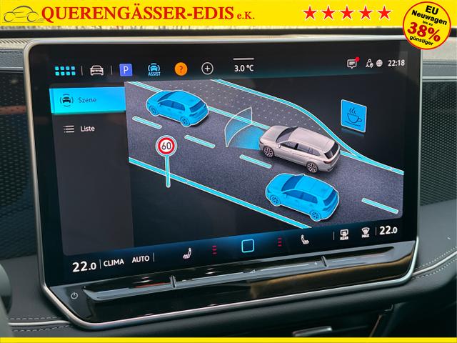 Volkswagen / Passat Variant / Schwarz / / / DSG+MASSAGE+NAVI+17 ALU+ACC+KAMERA+LED
