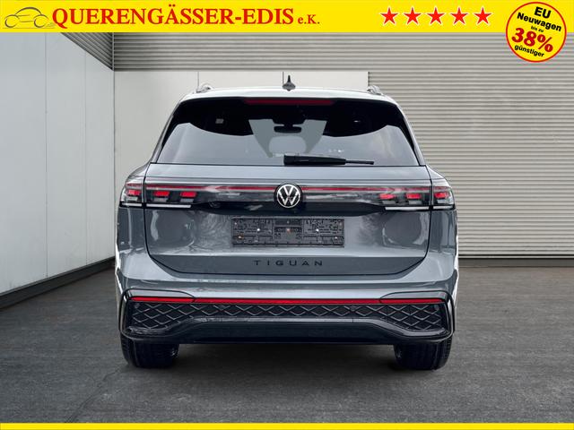 Volkswagen / Tiguan / Grau / / / PLUG-IN+PANO+AHK+HD MATRIX+NAVI+BLACK STYLE+20 LM+ACC