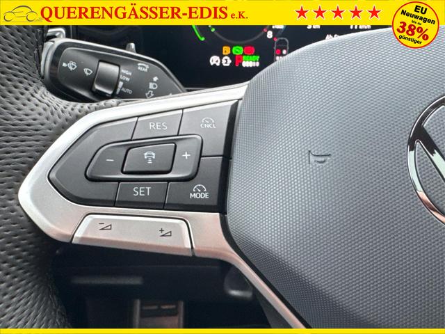Volkswagen / Tiguan / Grau / / / PLUG-IN+PANO+AHK+HD MATRIX+NAVI+BLACK STYLE+20 LM+ACC