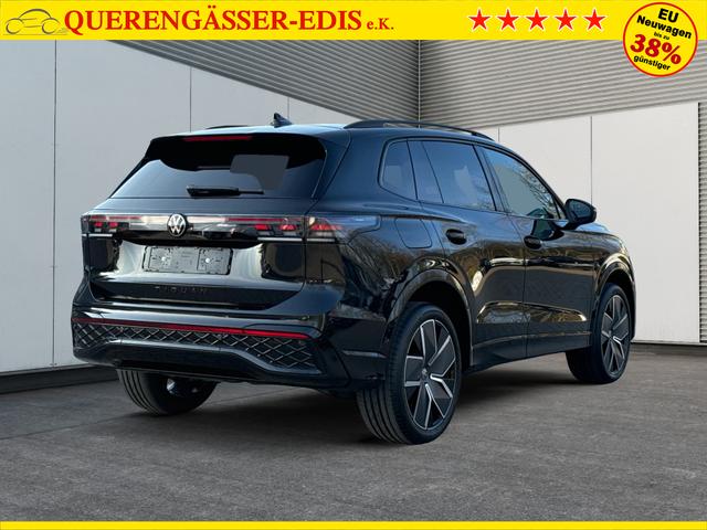 Volkswagen / Tiguan / Schwarz / / / 4 MOT+AHK+NAVI+PANORAMA+EL. HECK.+20 ALU