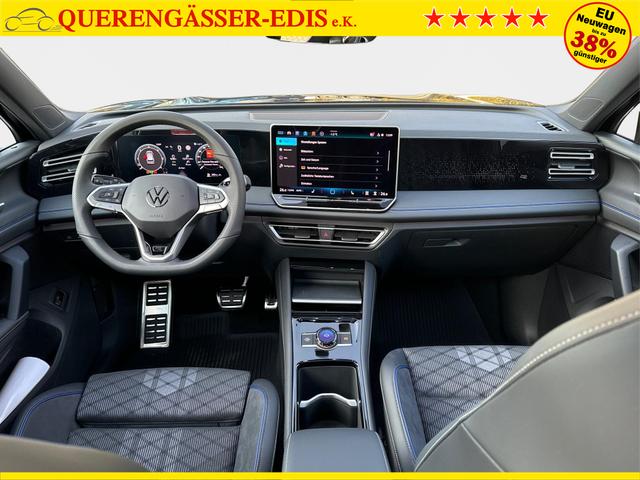 Volkswagen / Tiguan / Schwarz / / / 4 MOT+AHK+NAVI+PANORAMA+EL. HECK.+20 ALU