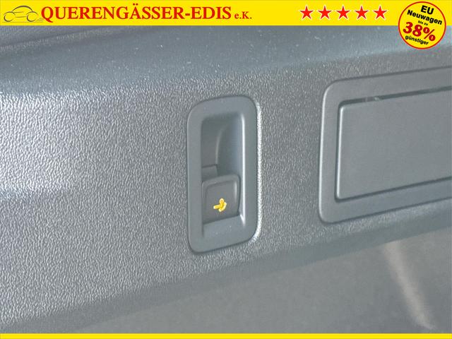 Volkswagen / Tiguan / Schwarz / / / 4 MOT+AHK+NAVI+PANORAMA+EL. HECK.+20 ALU