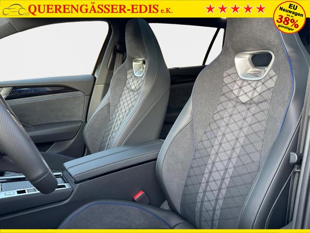 Volkswagen / Passat Variant / Schwarz / / / 4WD+PANO+AHK+HARMAN+NAVI+HUD+Matrix+ACC, Beispielbilder, ggf. teilweise mit Sonderausstattung