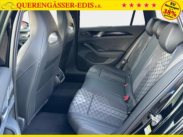 Volkswagen / Passat Variant / Schwarz / / / 4WD+PANO+AHK+HARMAN+NAVI+HUD+Matrix+ACC, Beispielbilder, ggf. teilweise mit Sonderausstattung