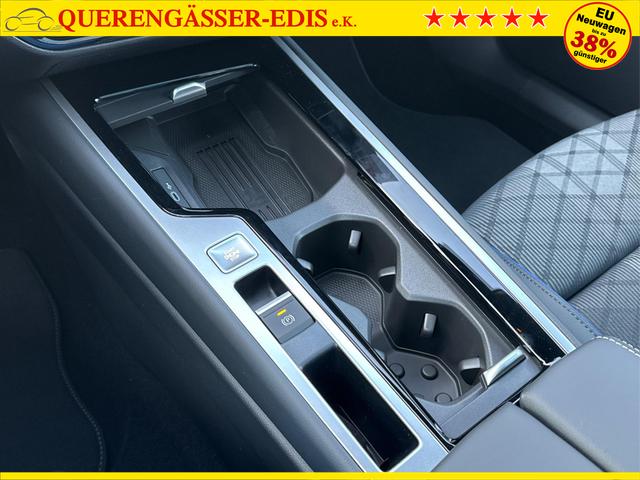 Volkswagen / Passat Variant / Schwarz / / / 4WD+PANO+AHK+HARMAN+NAVI+HUD+Matrix+ACC, Beispielbilder, ggf. teilweise mit Sonderausstattung