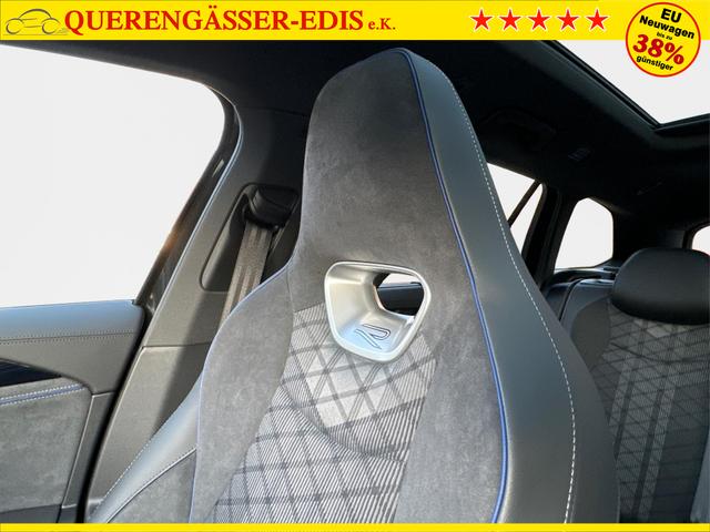 Volkswagen / Passat Variant / Schwarz / / / 4WD+PANO+AHK+HARMAN+NAVI+HUD+Matrix+ACC, Beispielbilder, ggf. teilweise mit Sonderausstattung