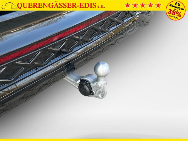 Volkswagen / Tiguan / Schwarz / / / 4 MOT+AHK+NAVI+PANORAMA+EL. HECK.+20 ALU