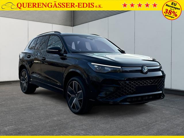 Volkswagen / Tiguan / Schwarz / / / 4 MOT+AHK+NAVI+PANORAMA+EL. HECK.+20 ALU