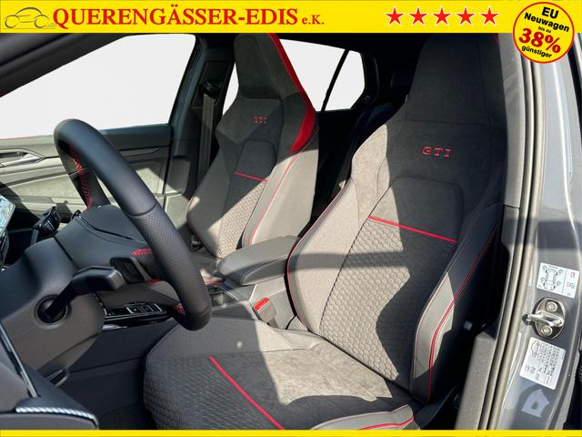 Volkswagen / Golf / / / / PANO+MATRIX+HUD+HARMAN+NAVI+360 KAMERA+19 LM, Beispielbilder, ggf. teilweise mit Sonderausstattung