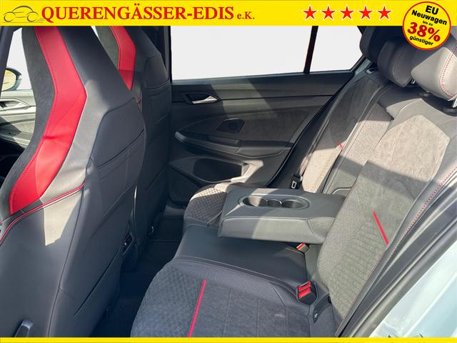 Volkswagen / Golf / / / / PANO+MATRIX+HUD+HARMAN+NAVI+360 KAMERA+19 LM, Beispielbilder, ggf. teilweise mit Sonderausstattung