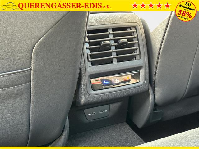 Volkswagen / Golf / / / / PANO+MATRIX+HUD+HARMAN+NAVI+360 KAMERA+19 LM, Beispielbilder, ggf. teilweise mit Sonderausstattung