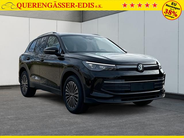 Volkswagen / Tiguan / Schwarz / / / (Life+) AHK+LED+ACC+KAMERA+el.HECKKL.+SHZ+18ALU