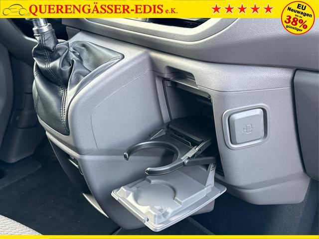 Volkswagen / T7 Caravelle / / / / LR+9 Sitze+AHK+KLIMAAUT.+KAMERA+PDC+LED