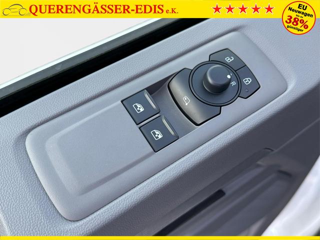 Volkswagen / T7 Caravelle / / / / LR+9 Sitze+AHK+KLIMAAUT.+KAMERA+PDC+LED