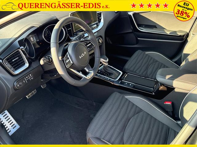 Kia / XCeed / Schwarz / / / ACC+SHZ+eHK+KAMERA+NAVI+LED+18 ALU