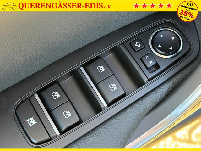 Kia / XCeed / Schwarz / / / ACC+SHZ+eHK+KAMERA+NAVI+LED+18 ALU