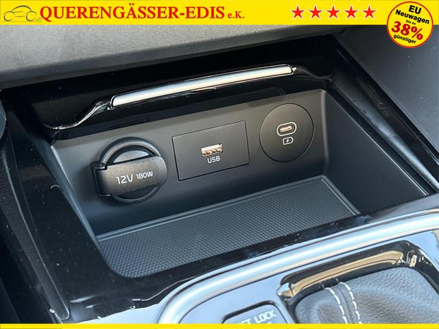 Kia / XCeed / Schwarz / / / ACC+SHZ+eHK+KAMERA+NAVI+LED+18 ALU