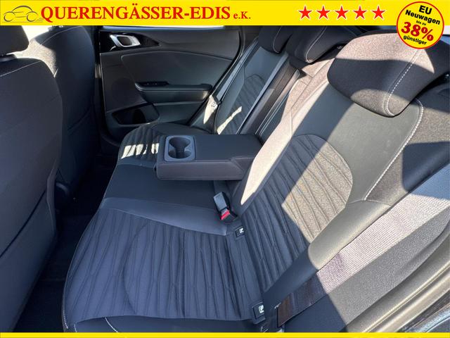 Kia / XCeed / Schwarz / / / ACC+SHZ+eHK+KAMERA+NAVI+LED+18 ALU