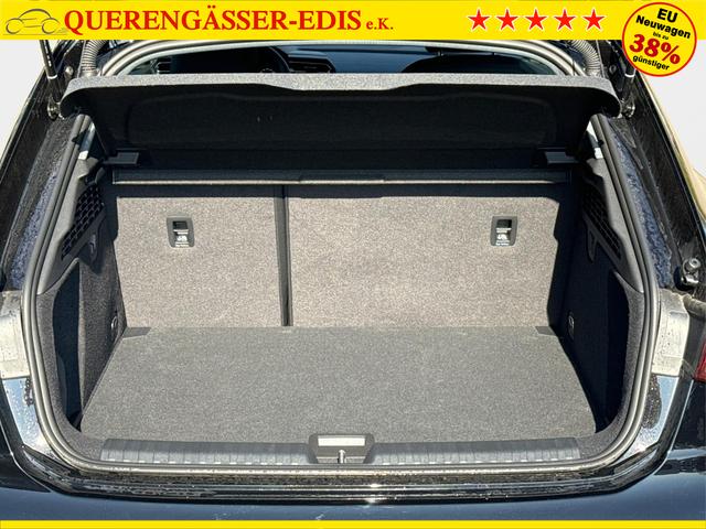 Audi / A3 Sportback / Schwarz / / / ACC+KAMERA+SHZ+LED+16LM+APP