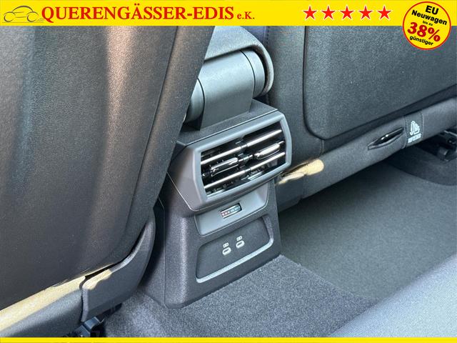 Audi / A3 Sportback / Schwarz / / / ACC+KAMERA+SHZ+LED+16LM+APP