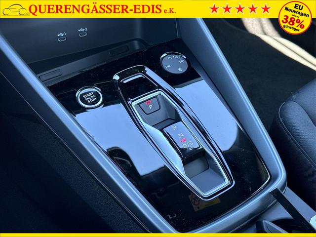 Audi / A3 Sportback / Schwarz / / / ACC+KAMERA+SHZ+LED+16LM+APP