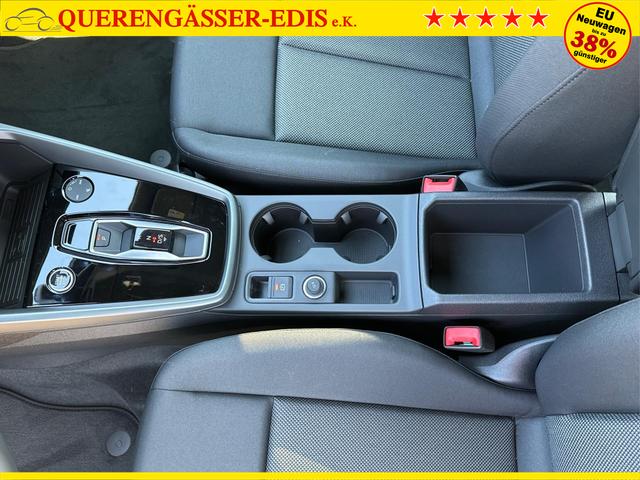 Audi / A3 Sportback / Schwarz / / / ACC+KAMERA+SHZ+LED+16LM+APP