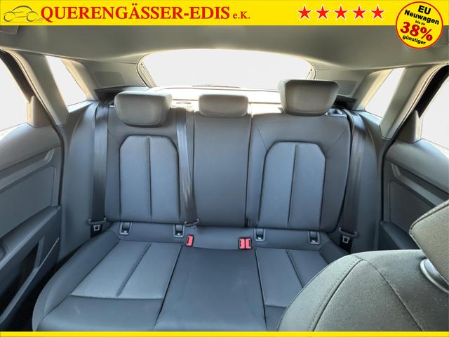 Audi / A3 Sportback / Schwarz / / / ACC+KAMERA+SHZ+LED+16LM+APP