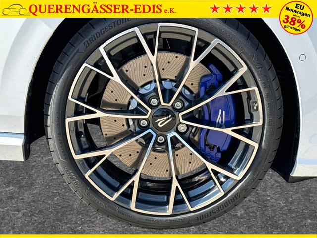 Volkswagen / Golf / Wei&szlig; / / / 4x4+PANO+MATRIX+HUD+HARMAN+NAVI+360 KAMERA+19 LM, Beispielbilder, ggf. teilweise mit Sonderausstattung