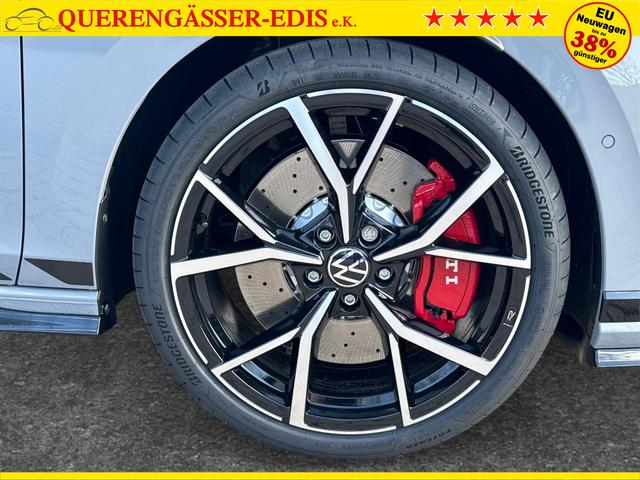 Volkswagen / Golf / Grau / / / PANO+MATRIX+HUD+HARMAN+NAVI+360 KAMERA+19 LM, Beispielbilder, ggf. teilweise mit Sonderausstattung