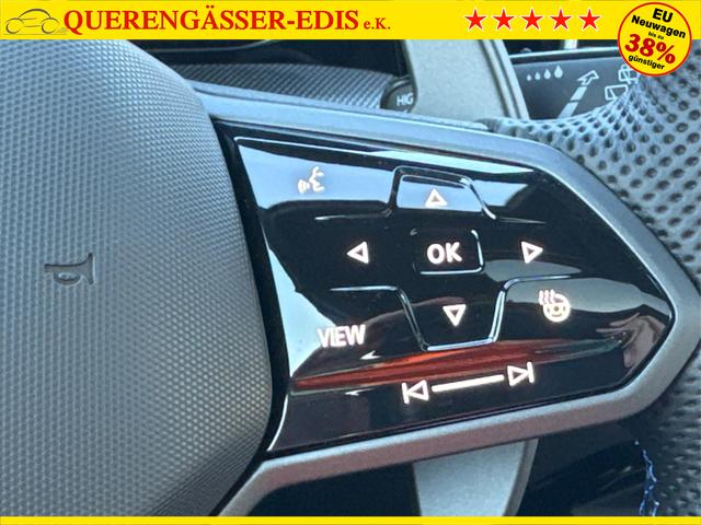 Volkswagen / Golf / / / / 4x4+PANO+MATRIX+HUD+HARMAN+NAVI+360 KAMERA+19 LM