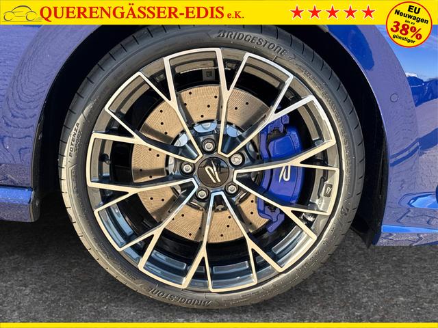 Volkswagen / Golf / / / / 4x4+PANO+MATRIX+HUD+HARMAN+NAVI+360 KAMERA+19 LM