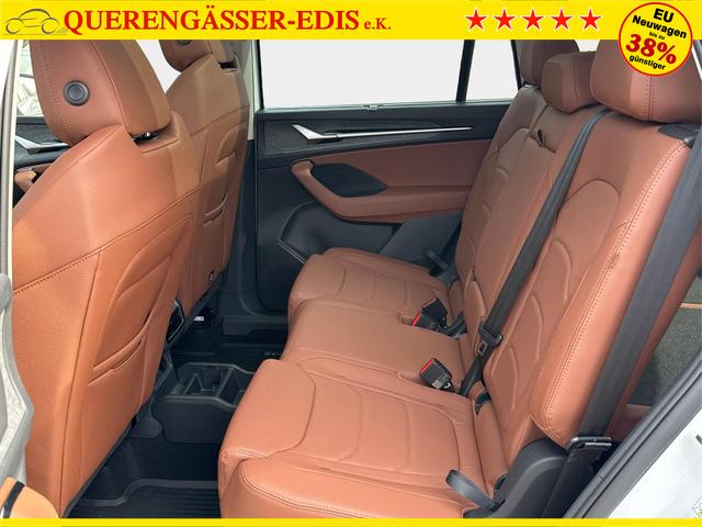 Skoda / Kodiaq / Wei&szlig; / / / LEDER+AHK+PANO+MATRIX+360 KAM+eHK+20 LM, Beispielbilder, ggf. teilweise mit Sonderausstattung