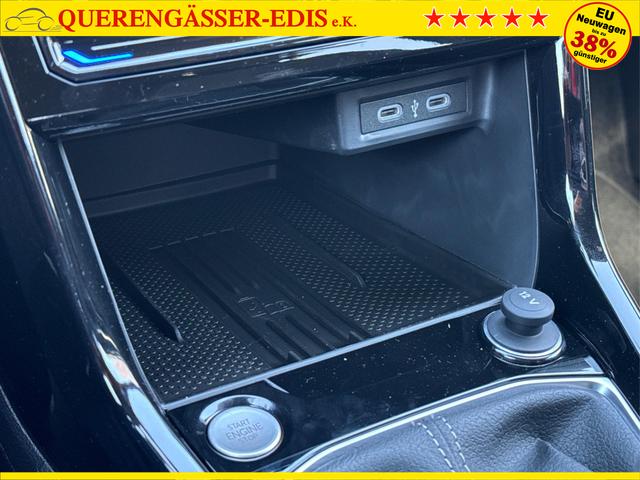 Volkswagen / T-Cross / / / / NAVI+SHZ+MATRIX+ACC+KAMERA+18'' ALU