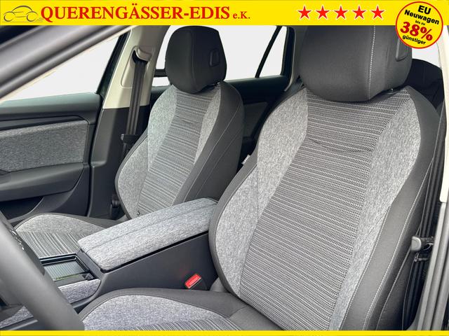 Skoda / Superb Combi / / / / DSG+NAVI+AHK+EL.HECKKL.+KESSY+SHZ, Beispielbilder, ggf. teilweise mit Sonderausstattung