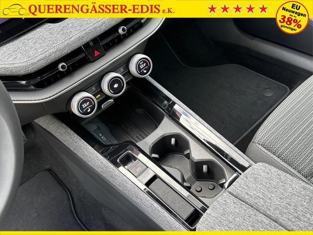 Skoda / Superb Combi / / / / DSG+NAVI+AHK+EL.HECKKL.+KESSY+SHZ, Beispielbilder, ggf. teilweise mit Sonderausstattung
