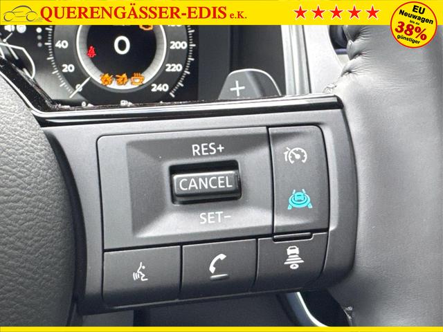 Nissan / Qashqai / Schwarz / / / EL.HECKKL+HEAD-UP+KAMERA+ACC+PDC+SHZ+LED 