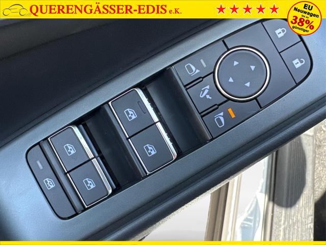 Nissan / Qashqai / Wei&szlig; / / / EL. HECKKL+HEAD-UP+KAMERA+ACC+PDC+SHZ+LED , Beispielbilder, ggf. teilweise mit Sonderausstattung