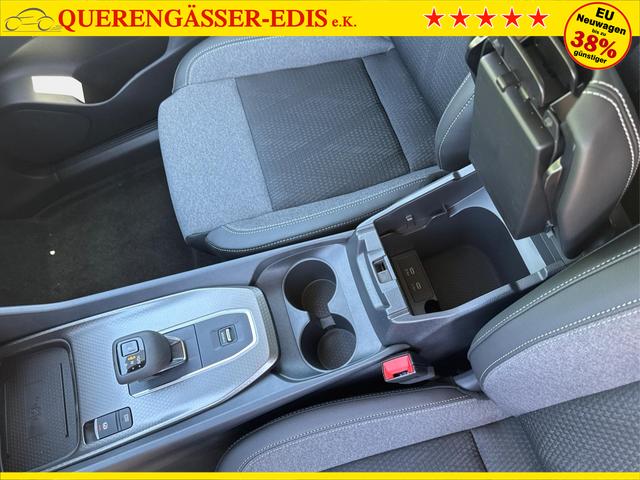 Nissan / Qashqai / Wei&szlig; / / / EL. HECKKL+HEAD-UP+KAMERA+ACC+PDC+SHZ+LED , Beispielbilder, ggf. teilweise mit Sonderausstattung