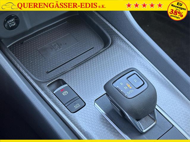 Nissan / Qashqai / Wei&szlig; / / / EL. HECKKL+HEAD-UP+KAMERA+ACC+PDC+SHZ+LED , Beispielbilder, ggf. teilweise mit Sonderausstattung