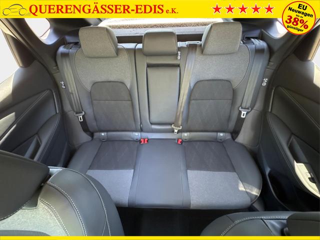 Nissan / Qashqai / Wei&szlig; / / / EL. HECKKL+HEAD-UP+KAMERA+ACC+PDC+SHZ+LED , Beispielbilder, ggf. teilweise mit Sonderausstattung