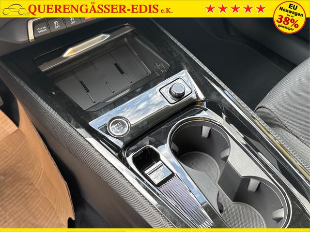 Audi / Q3 Sportback / Schwarz / / / MJ 2026+NAVI+KAMERA+AHK+PANO+PDC+EL. HECKKL.+LED+18 LM